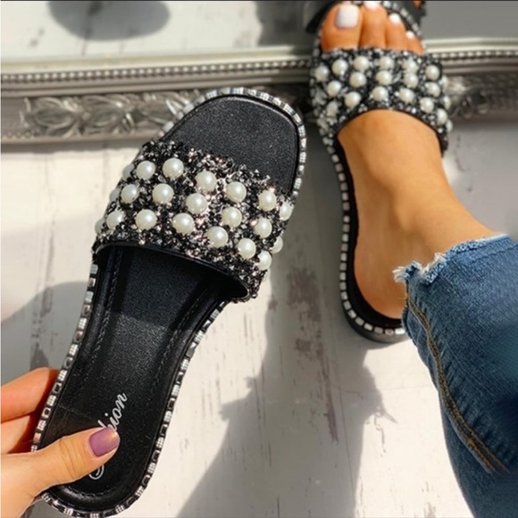 Shoes - NEW Pearl slides sandals flats